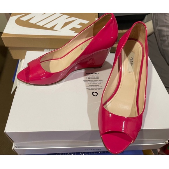 Prada Sport Pink Patent Leather Open Toe Wedges Size 37.5 - Picture 1 of 5